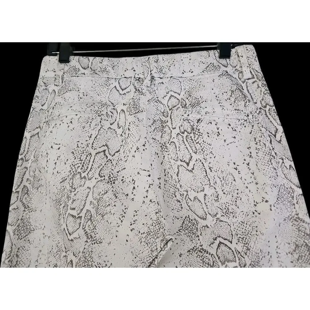 Flog ~Woman Size 29~ White Silver Animal Print Pull On Pants Stretch. - Picture 5 of 12